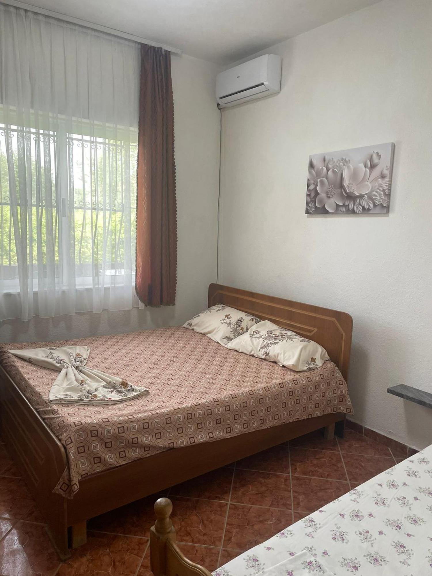 Ilirida-Swimming Pool & Garden View Rooms For Rent Dıraç Oda fotoğraf